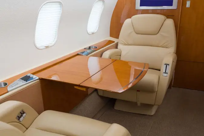 2006 Bombardier Challenger 300 | Duncan Aviation