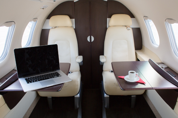 Lavatory Embraer Phenom 100 Interior